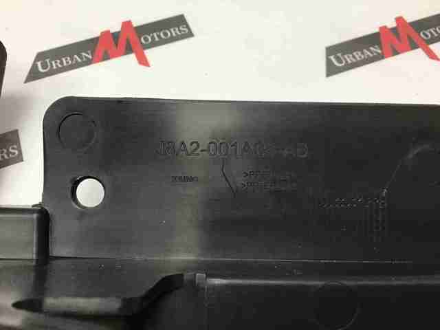 Воздуховод/дефлектор радиатора, правый LR092686 LAND ROVER