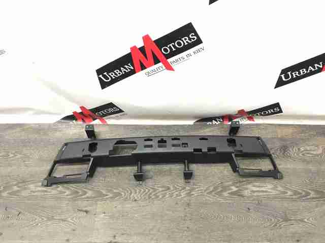 LAND ROVER LR099464 Кронштейн бампера переднего центральный в наличии Украина