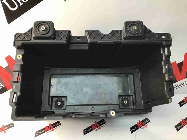 LR106408 Полка под аккумулятор купить Черкассы