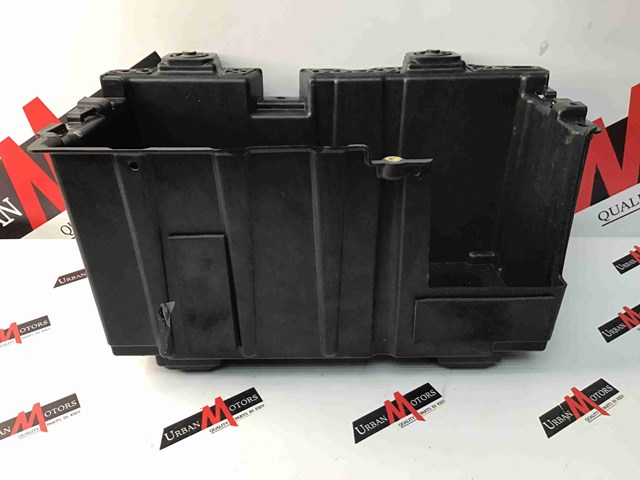 LR106408 LAND ROVER Поддон аккумулятора (АКБ) купить в Полтава