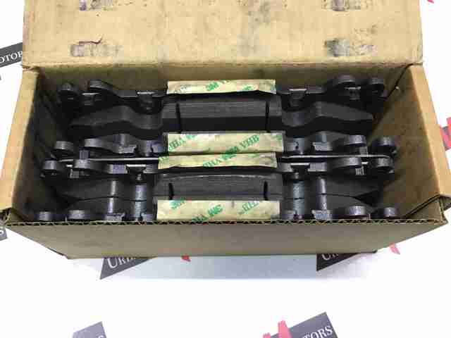 Колодки LR114004 LAND ROVER