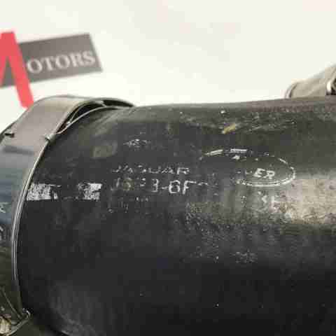 LR122696 LAND ROVER Патрубок воздушный, выход из турбины/компрессора (наддув) купить в Ирпень
