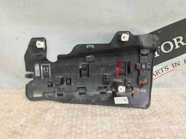 LAND ROVER LR122705 в наличии Черновцы