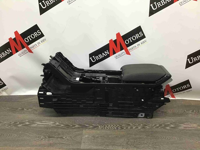 LAND ROVER LR131181 в наличии Кривой Рог