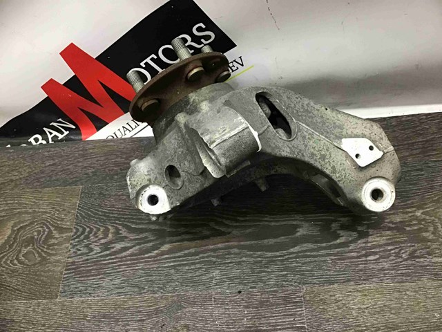 LR136809 LAND ROVER купить в Киев