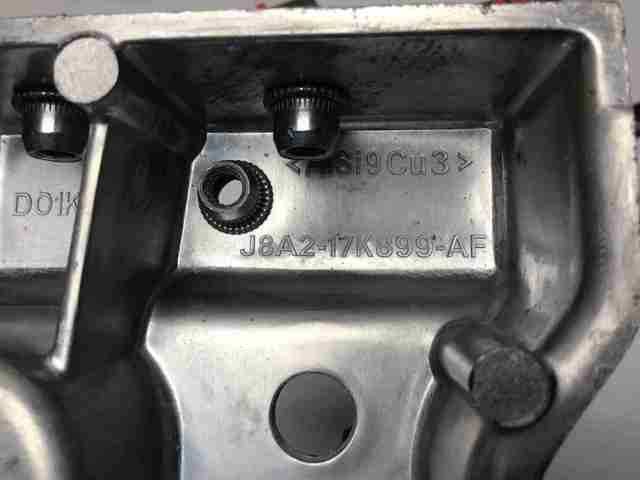 Кронштейн бампера переднего LR143161 LAND ROVER