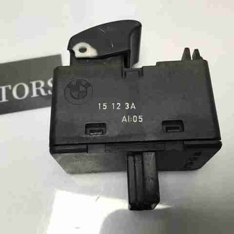 LAND ROVER YUF000102PVA Кнопка включения мотора стеклоподъемника задняя левая в наличии Черновцы