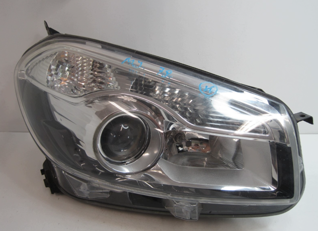 Фара правая 26010BR01B NISSAN