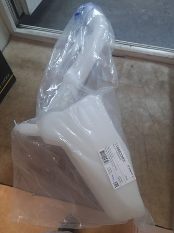 Бачок омывателя стекла Volkswagen Polo IV