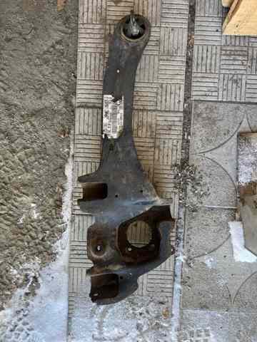 Цапфа правая 1363195 FORD