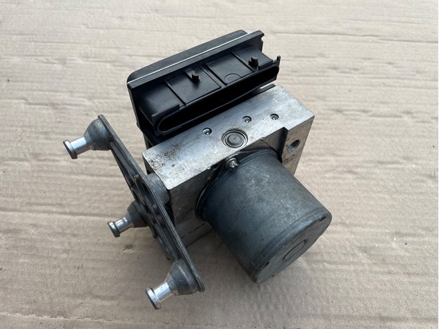 MERCEDES 0014468989 в наличии Кривой Рог