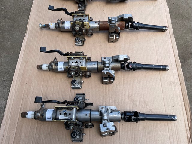 Колонка рулевая 6394621720 MERCEDES
