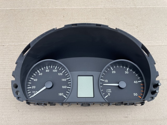Приборная доска 9065420101 MERCEDES