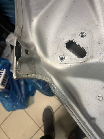 MERCEDES A2128800357 Капот в наличии Ровно