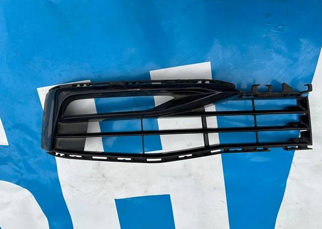 BMW 51117385278 Решетка бампера переднего правая в наличии Павлоград