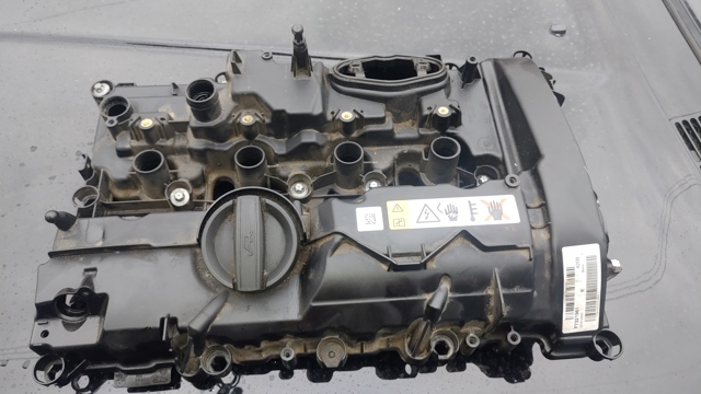 Крышка клапанов 11127611278 BMW