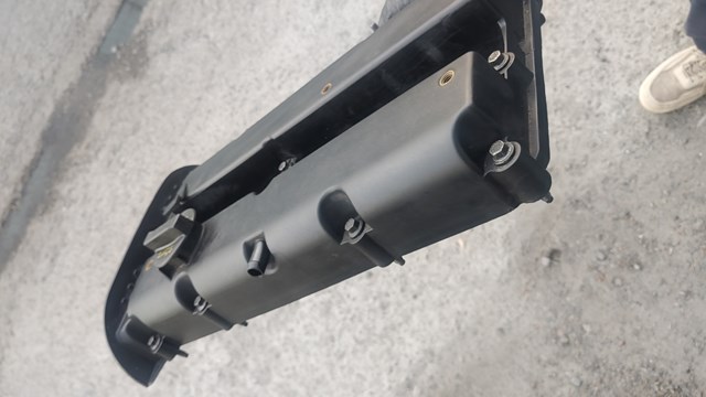 FORD 1357168 Крышка клапанная в наличии Павлоград