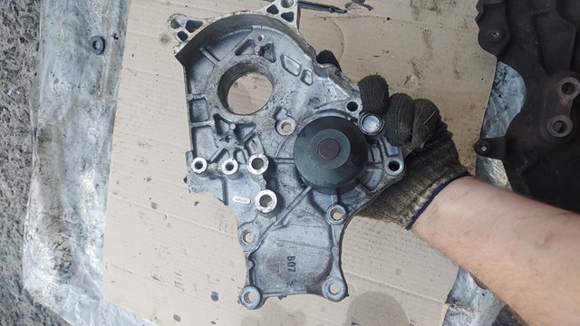 Водяной насос Тойота Авенсис Verso