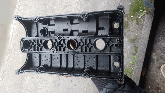 FORD 1688429 Крышка клапанная в наличии Ровно