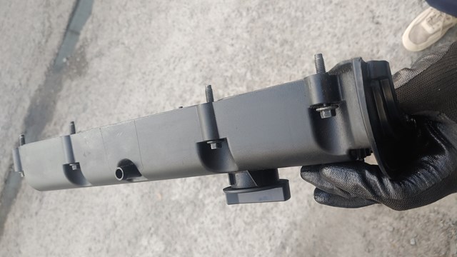 FORD 1S6G6M293AF Клапанная крышка в наличии Винница