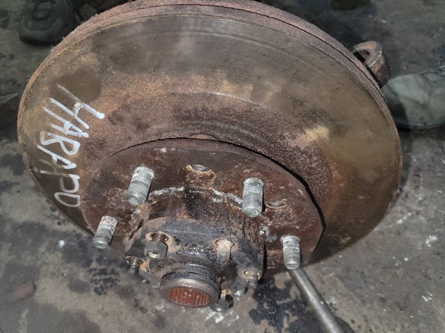 Цапфа поворотная правая 40014VK355 NISSAN