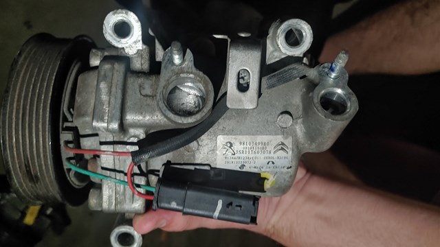 Компрессор системы кондиционирования 9810349980 PEUGEOT