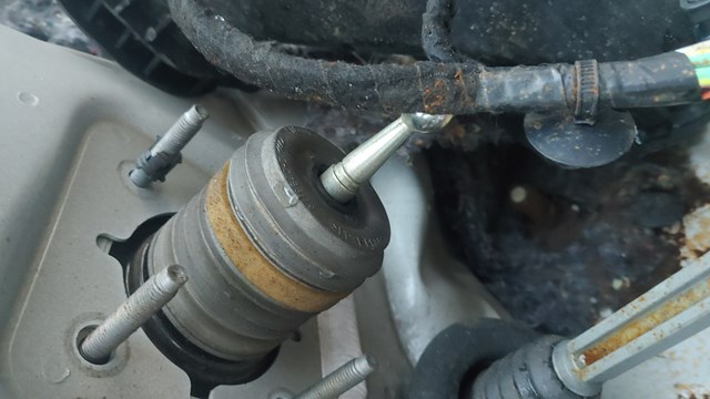 Вакуумник 9811514380 PEUGEOT