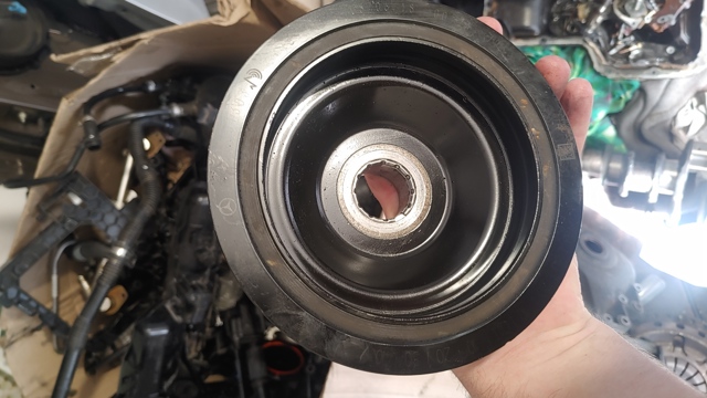 Шкив коленвала A2740301203 MERCEDES