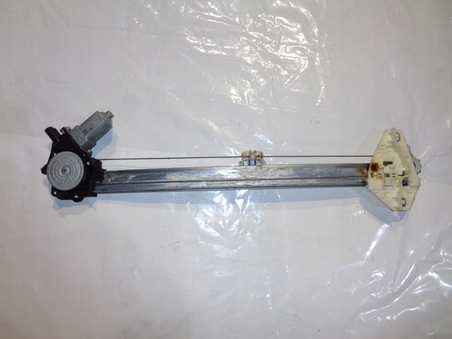 Стеклоподъемник передней двери 72250SWAA01 HONDA