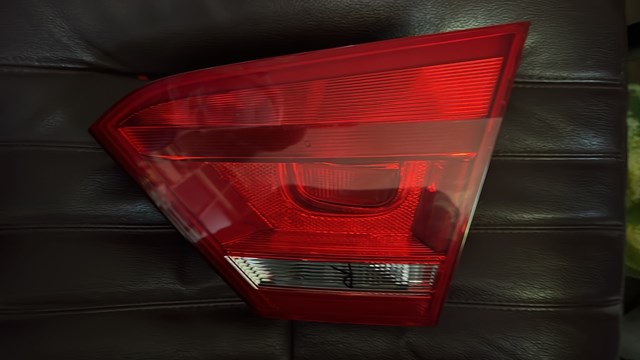 VAG 561945094C Фонарь задний правый внутренний в наличии Хмельницкий