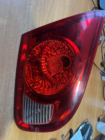 Задняя левая внутренняя фара 924052B020 HYUNDAI