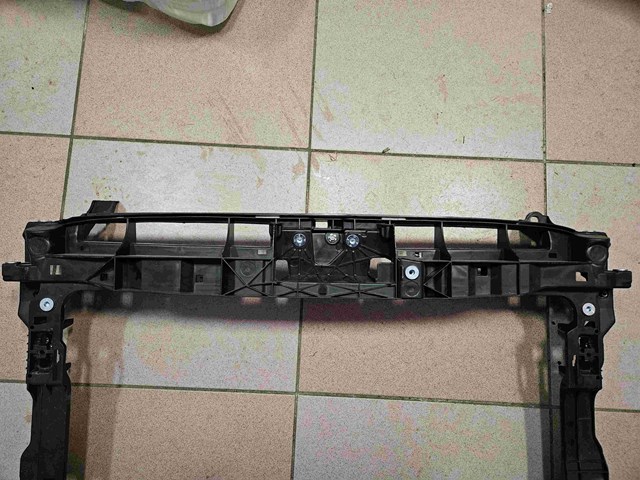 BAPMIC BF0135450060 Рамка радиатора в наличии Ровно