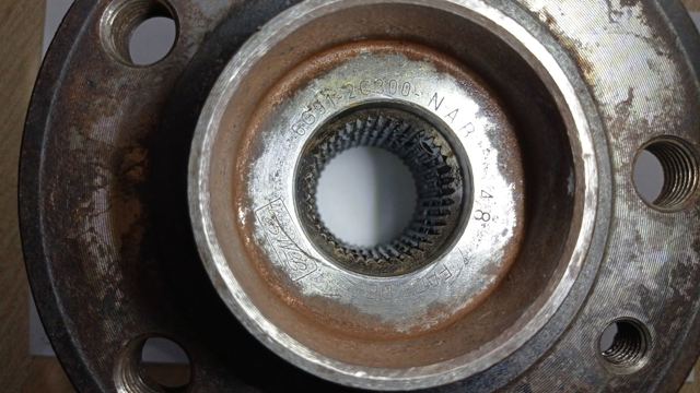VOLVO 32246153 Ступица передняя в наличии Полтава