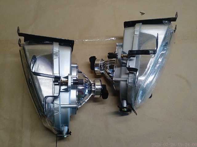 HYUNDAI 92201H1550 Фара противотуманная левая в наличии Николаев