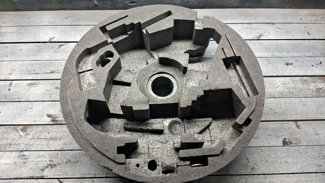 Ящик инструментальный 8P0012109E VAG