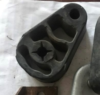 Подвесные подушки глушителя 18207544809 BMW