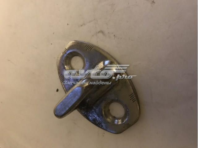 Фиксатор/петля (зацеп) замка двери задней 3B0837033P PORSCHE