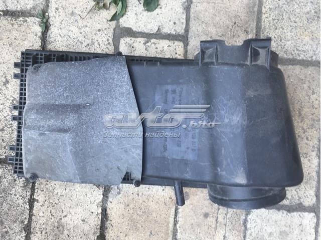 95511002255 Корпус воздушного фильтра правый купить Кривой Рог