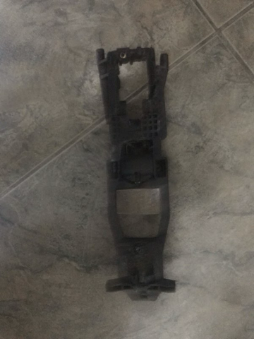 Держатель наружной ручки двери, левых дверей A2037600134 MERCEDES