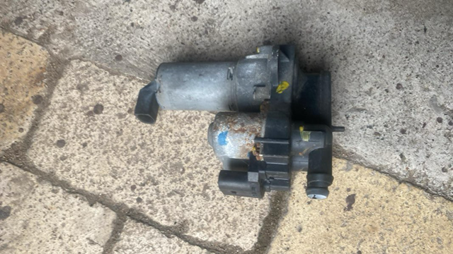 Кран отопителя A2208300284 MERCEDES