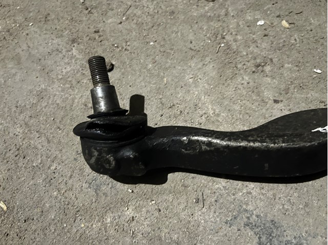 A2213300241 MERCEDES Рычаг передней подвески нижний правый купить в Тернополь