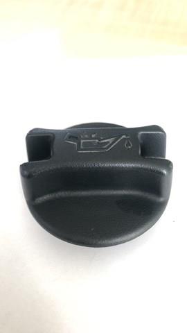 152551P110 NISSAN Крышка маслозаливной горловины купить в Харьков