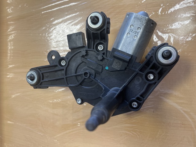 Стеклоочиститель двери задка 287106RR0A NISSAN