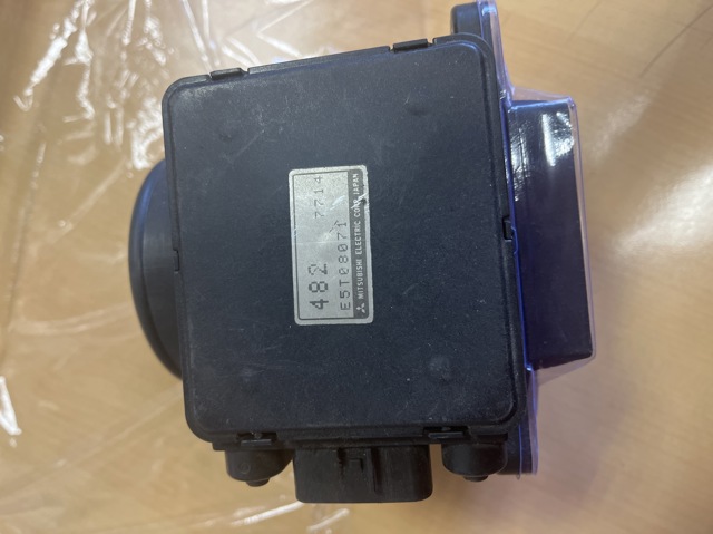 E5T08071 Датчик потока (расхода) воздуха, расходомер M.A.F. - (Mass Airflow) купить Львов