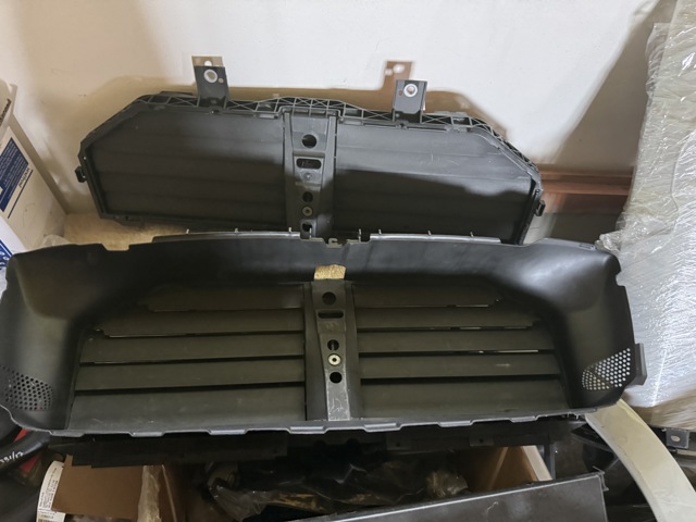 PORSCHE 95857532331 Воздуховод (дефлектор) радиатора в наличии Запорожье