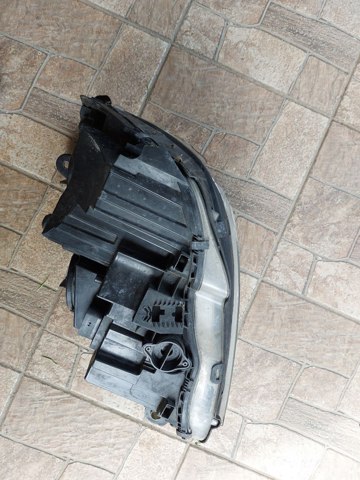 A2048200039 MERCEDES Правая фара купить в Харьков