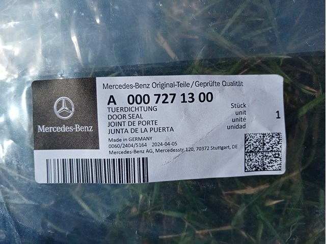 MERCEDES A0007271300 Уплотнитель двери задней (на кузове) в наличии Полтава