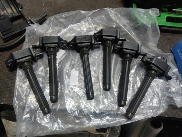 Катушка зажигания 5149168AJ CHRYSLER
