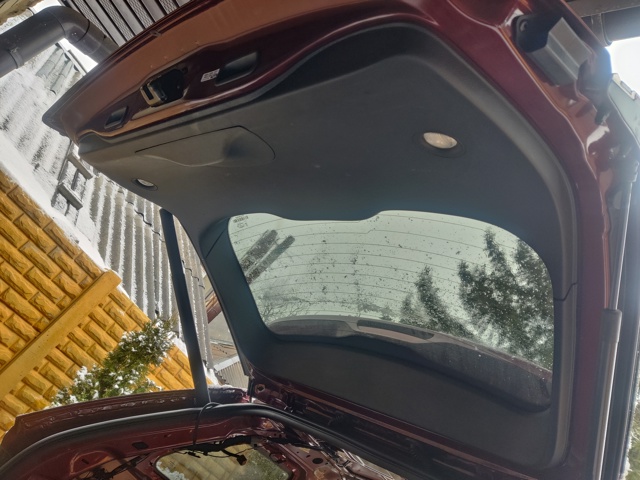 Уплотнитель двери задка кузова 55399229AF CHRYSLER