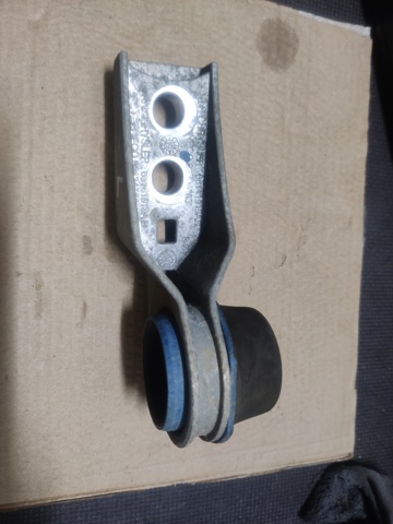 Подушки глушителя 68141919AB CHRYSLER
